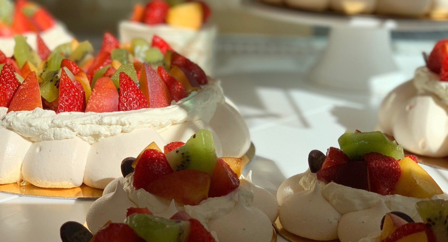 Our special pavlova for the summer